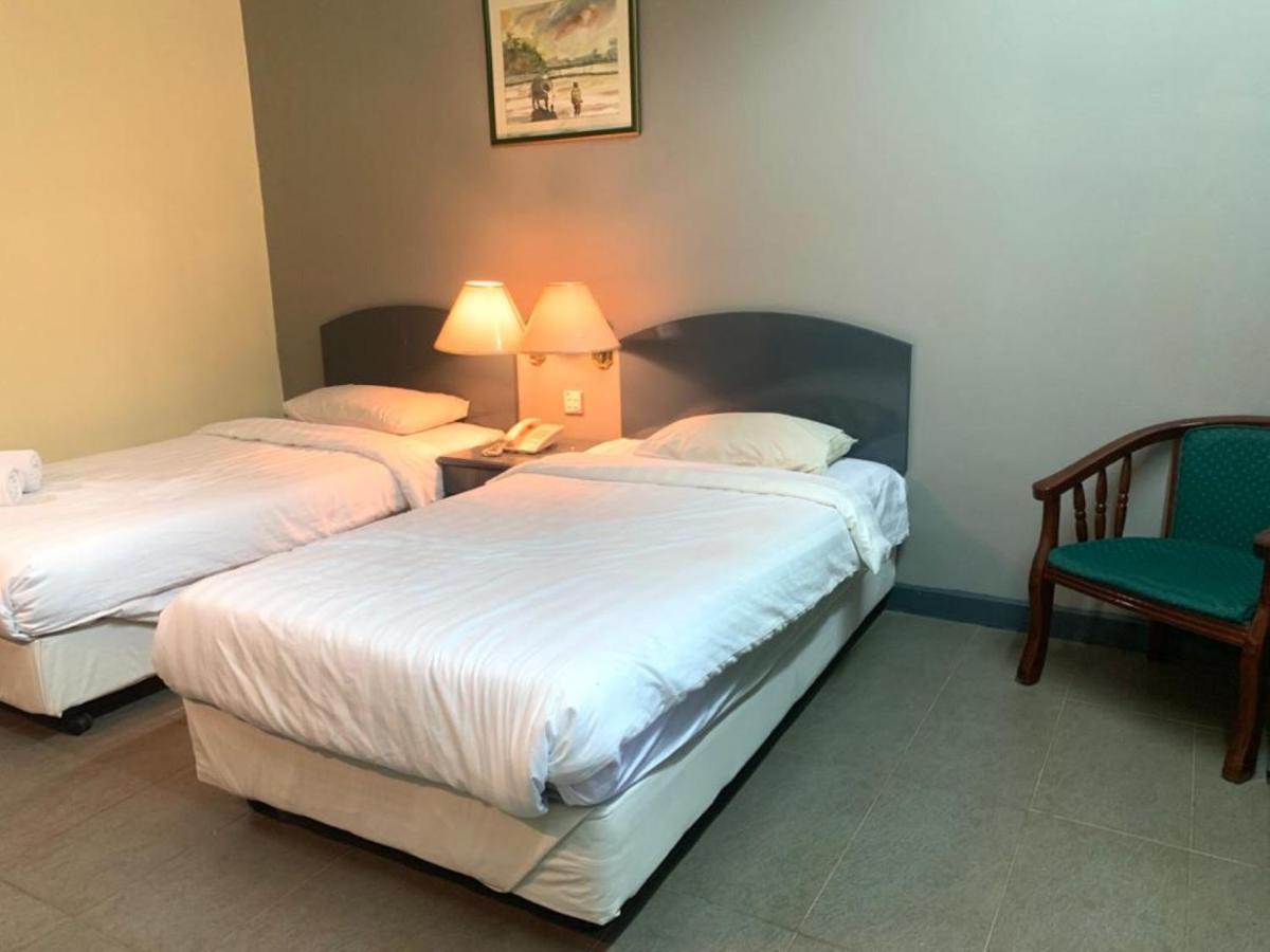 Super Oyo Capital O 90146 Alh Continental Resort Karak Exterior foto